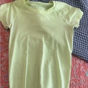 Lululemon swiftly tech